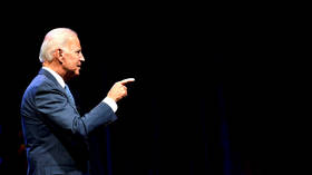 Parents shocked as UK schools teach 6-10yo kids to touch their ‘private parts’ in beds & showers