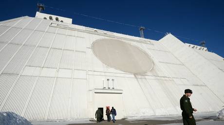 Moscow is helping Beijing build missile-attack warning system that only Russia & US have &ndash; Putin