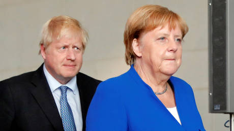 German Chancellor Angela Merkel meets Britain's Prime Minister Boris Johnson © Reuters / Fabrizio Bensch