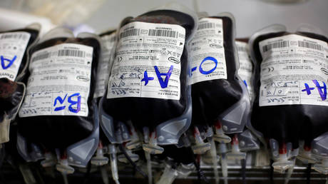 FILE PHOTO. Packs of blood. ©REUTERS / Danish Siddiqui