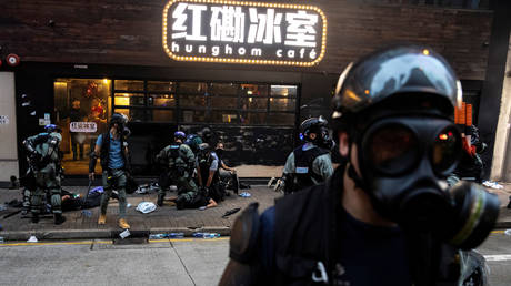 Apple removes app that Hong Kong protesters used to track police movements after it used for vandalism, attacks on officers