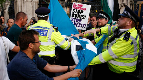 Majority of Brits believe violence against lawmakers is &lsquo;price worth paying&rsquo; to get their way on Brexit, whichever way it is