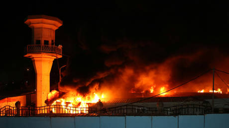 Iraq protest deaths: 12 people killed inside building torched by demonstrators