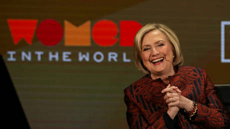 FILE PHOTO: Hilary Clinton apeaks at a summit in New York © Reuters / Brendan McDermid