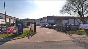 39 dead bodies discovered inside truck in Essex, UK, murder suspect arrested