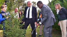 Tree-planting quest: African leaders get in touch with exotic Russian flora (PHOTOS)
