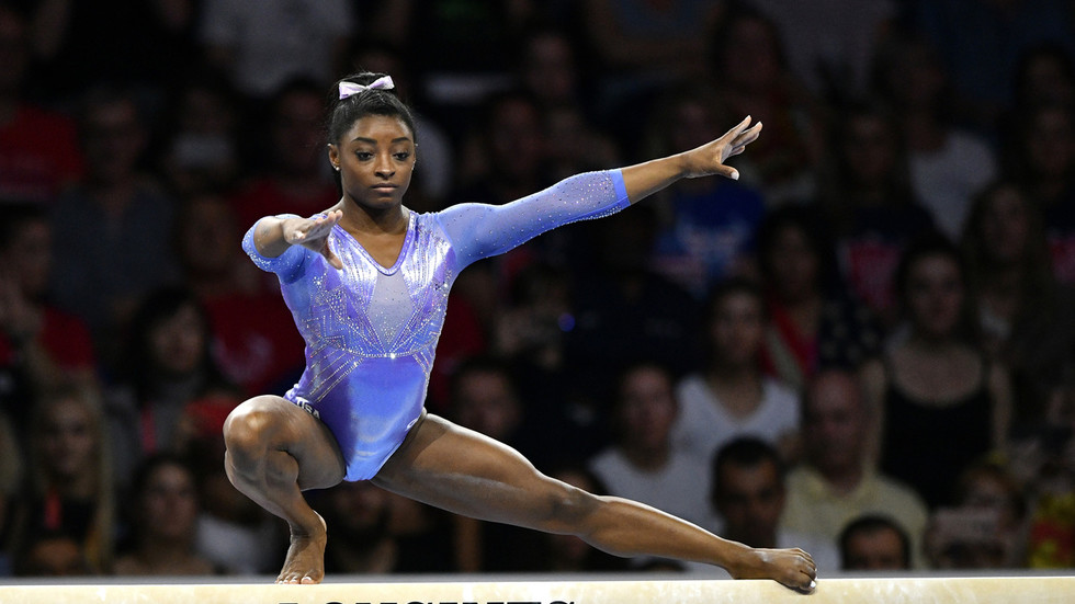 ‘Makes me sick to my stomach’: Simone Biles slams school banner 'joke ...