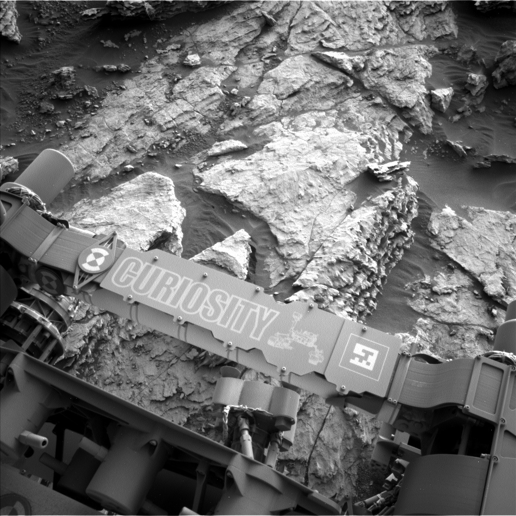 5dc0407f20302749507fed7d What a butte! Curiosity beams back hauntingly beautiful PHOTOS of barren Martian wasteland