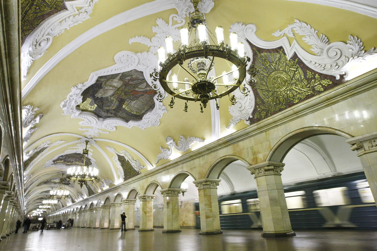 Станция метро комсомольская спб старые