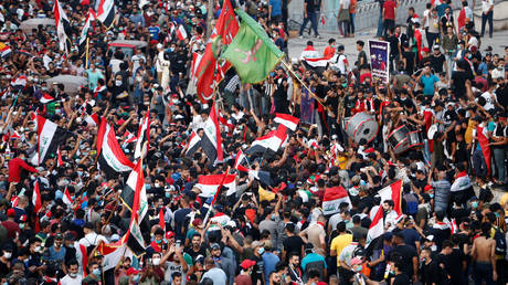 Anti-government protests in Baghdad, Iraq on October 26, 2019. © Reuters / Thaier Al-Sudani