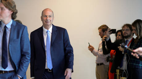 Sondland arrives at House impeachment proceedings © Reuters / Erin Scott