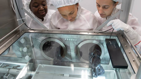 NASA cracks open UNTOUCHED Apollo Moon samples to maximize ‘science return’ ahead of Artemis missions