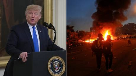 Friends with everyone? Trump says US must stand with Hong Kong AND President Xi