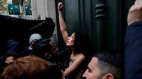 Topless FEMEN protesters descend on anti-Islamophobia rally in Paris (VIDEO)
