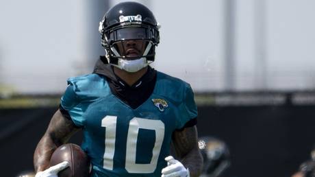 Woman charged with attempted homicide following stabbing of NFL star Terrelle Pryor