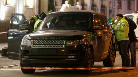 Gunman kills 3yo boy in Kiev, in apparent assassination attempt on his dad, a prominent public figure
