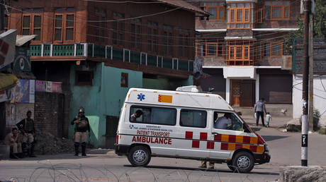 FILE PHOTO: An Indian ambulance © REUTERS/Danish Ismail