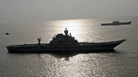 ‘Silent, strong & swift’: India celebrates Navy Day (PHOTOS, VIDEO)