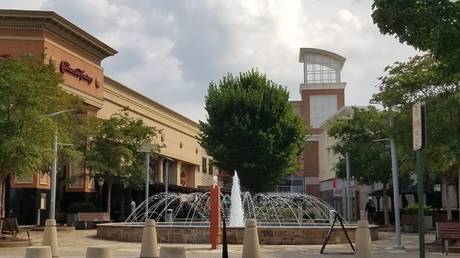 Terrifying VIDEO shows nightmare of shooter in American mall