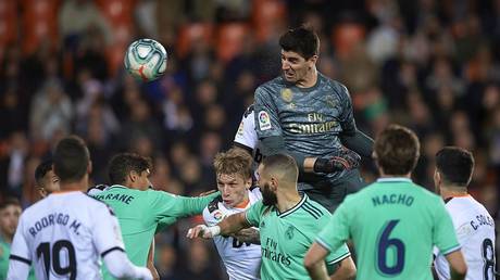 ‘Opponents get nervous, I’m 2 meters tall’: Header from goalkeeper Courtois sets up remarkable late Real Madrid equalizer (VIDEO)