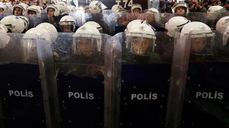 Turkish court jails 6 journalists, employee of independent newspaper over ‘coup link’