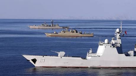 Chinese destroyer Xining (117), Iranian frigate Alborz (72), and Russian frigate Yaroslav Mudry (727) during joint Iran-Russia-China naval drills