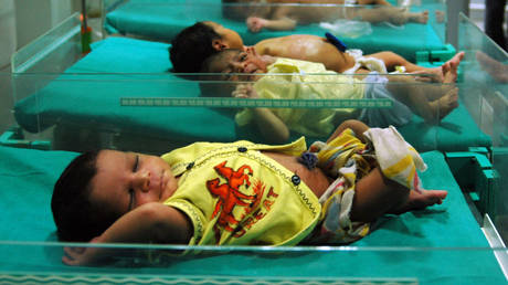 BJP opens inquiry into 940+ infant deaths at hospital after Congress-run state govt says it’s ‘nothing new’