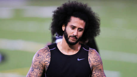 Colin Kaepernick looks on during the Colin Kaepernick NFL workout held at Charles R. Drew High School on November 16, 2019 in Riverdale, Georgia. Carmen Mandato/Getty Images/AFP
Carmen Mandato / GETTY IMAGES NORTH AMERICA / AFP