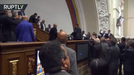 Venezuela parliament speaker election: Chaos inside & outside, Guaido accused of provocation after he was &lsquo;denied&rsquo; entry