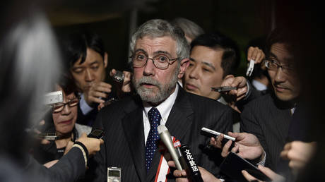 FILE PHOTO: Paul Krugman speaks to the media following a meeting with Japanese Prime MInister Shinzo Abe, 2016 © Reuters / Franck Robichon