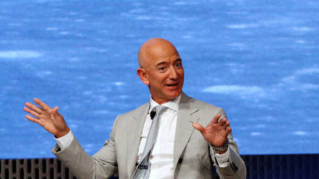 Bezos braces for tough welcome in India as Amazon faces anti-trust probe & local merchants&rsquo; fury