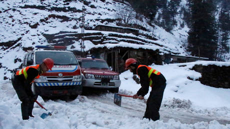 &lsquo;Misery & deaths&rsquo;: Death toll skyrocketing as snowstorms and landslides continue to batter Pakistan