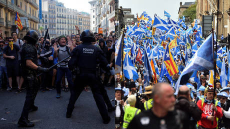 &lsquo;Beyond belief!&rsquo;: Labour leadership hopeful enrages Scots after using Catalonia as example of how to &lsquo;beat divisive nationalism&rsquo;