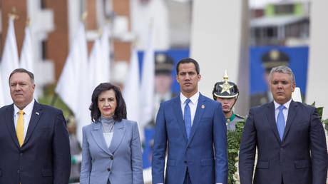 Colombia's President Ivan Duque (C), US State Secretary Mike Pompeo, third person left of Duque, and Venezuela's opposition leader Juan Guaido © Getty Images / Daniel Garzon Herazo