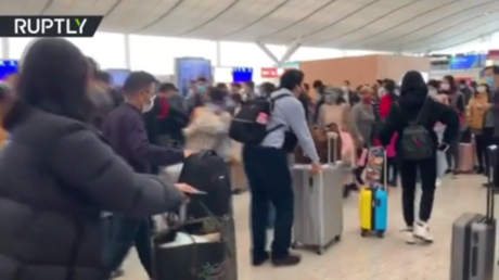 Harrowing images of Chinese quarantine flood social media amid coronavirus outbreak (VIDEOS)