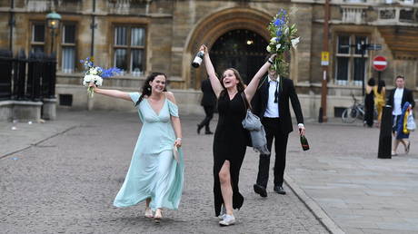 &lsquo;I have a tiny violin somewhere&rsquo;: Private schools roasted online after complaining about plans to get more poor students into uni