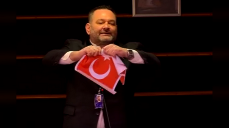 Athens & Ankara issue scathing condemnations after neo-Nazi Greek MEP tears up Turkish flag