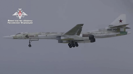 Russia’s modernized Tu-160M nuclear-capable bomber takes to the skies for the 1st time (VIDEO)