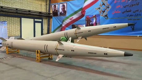 Ra’d-500 missiles on display. © AFP / Handout / Iran Press