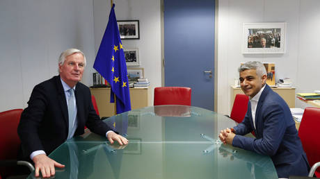 Michel Barnier, European Commission's Head of Task Force for Relations with the UK and Mayor of London Sadiq Khan © AFP / POOL /FRANCOIS LENOIR