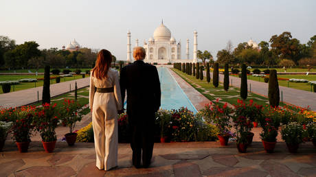 Donald and Melania Trump tour the historic Taj Mahal, in Agra, India, February 24, 2020 © Reuters / Al Drago