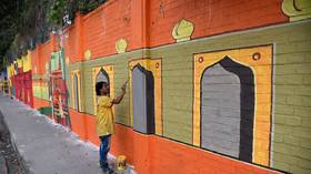 City to host Trump during India visit denies 6-ft WALL is built to ‘hide slums,’ but says height will be reduced