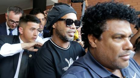 By the skin of his teeth: Ronaldinho avoids prosecution despite traveling to Paraguay with false passport