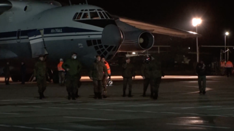 First Russian military planes with medics & supplies land in coronavirus-hit Italy