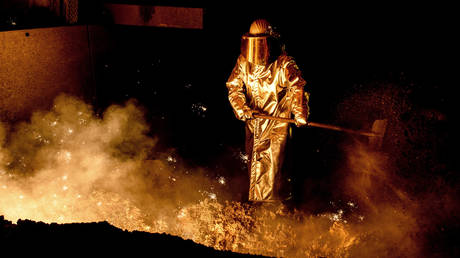Lombardy workers threaten to strike after government fails to shut down factories due to virus crisis