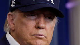 Ukrainian nationalists fire FLARE GUN at Russian embassy in Kiev, threaten to storm diplomatic mission (VIDEO)