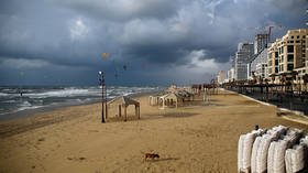 Israel closes borders to all non-resident foreigners as cases spike 40 percent in one day