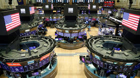 New York Stock Exchange shuts down floor, goes fully electronic after traders test positive for coronavirus