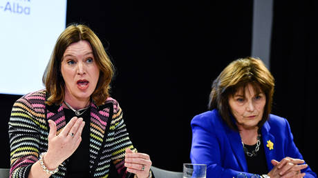 Scotland's Chief Medical Officer Dr Catherine Calderwood (left) is in hot water over her holiday home visits. © Pool via REUTERS / Jeff J Mitchell