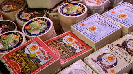 'Protected Designation of Origin' cheeses at a Paris fair © AFP / Bertrand Guay